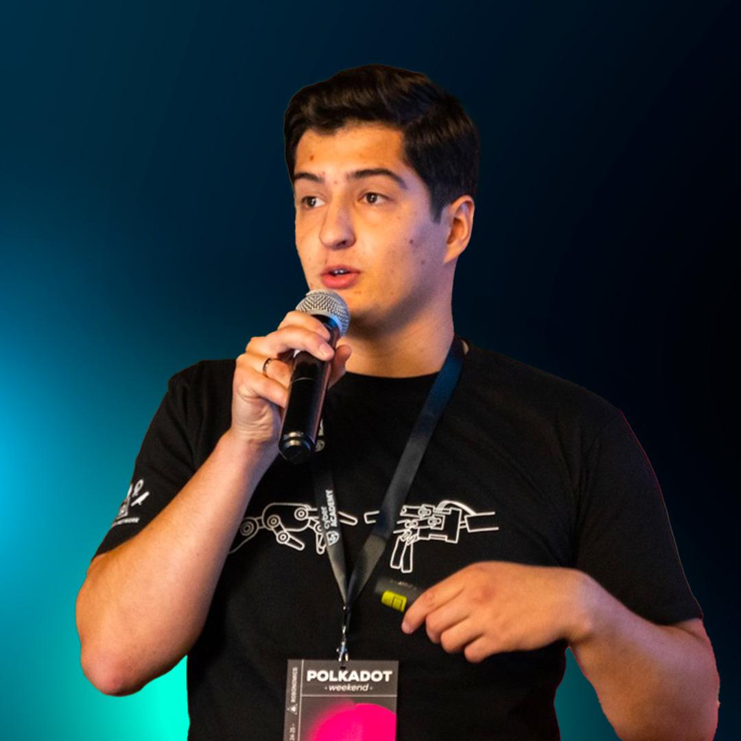 Павел Тарасов