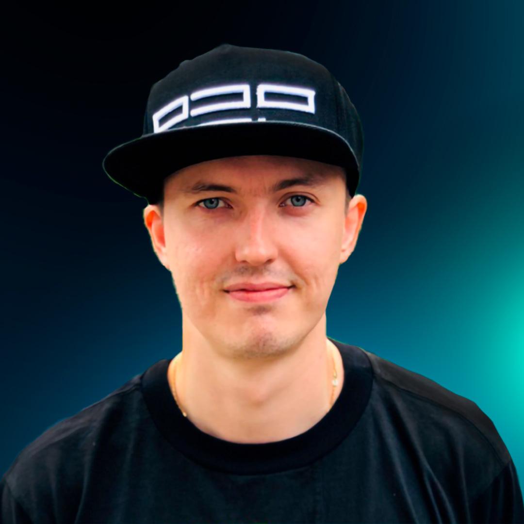 Константин Ломашук